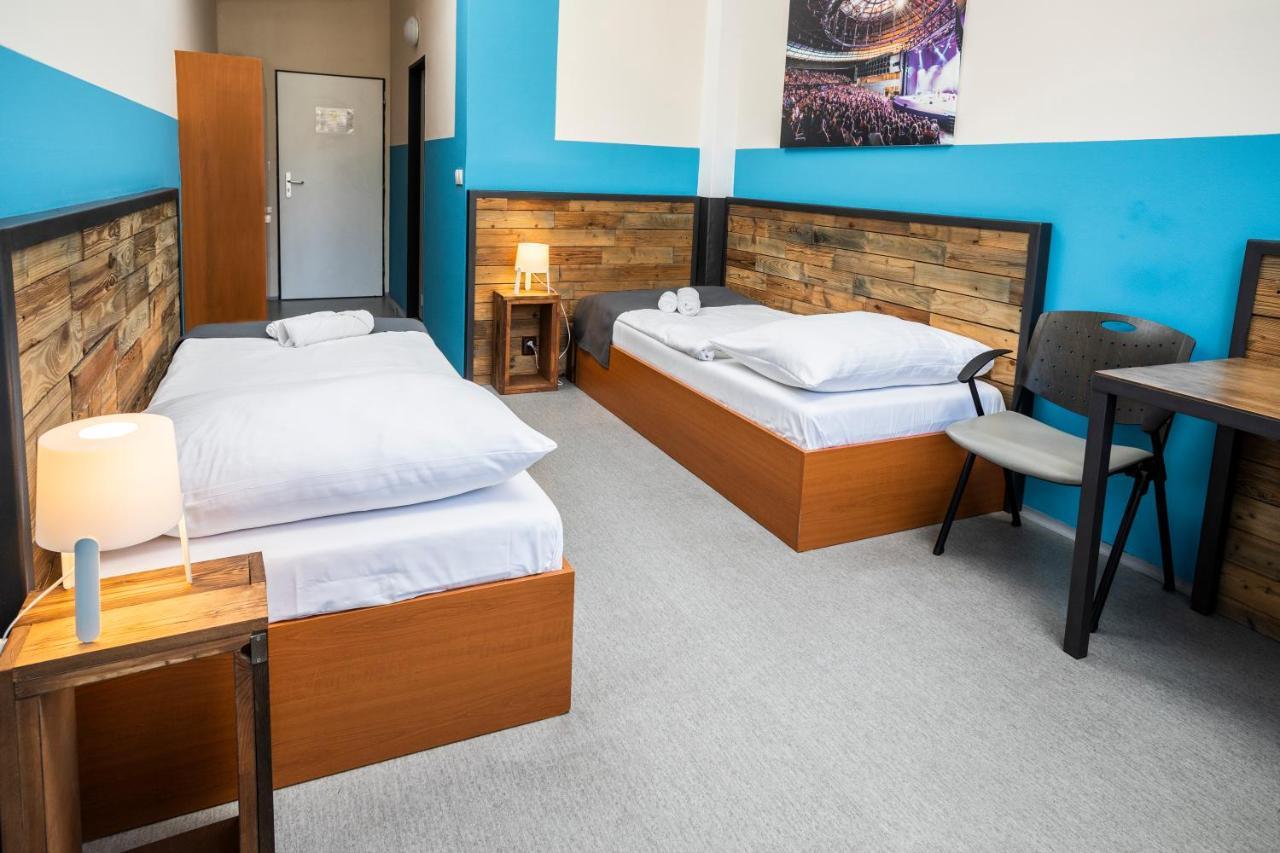 Hotel Vp1 Острава Екстериор снимка