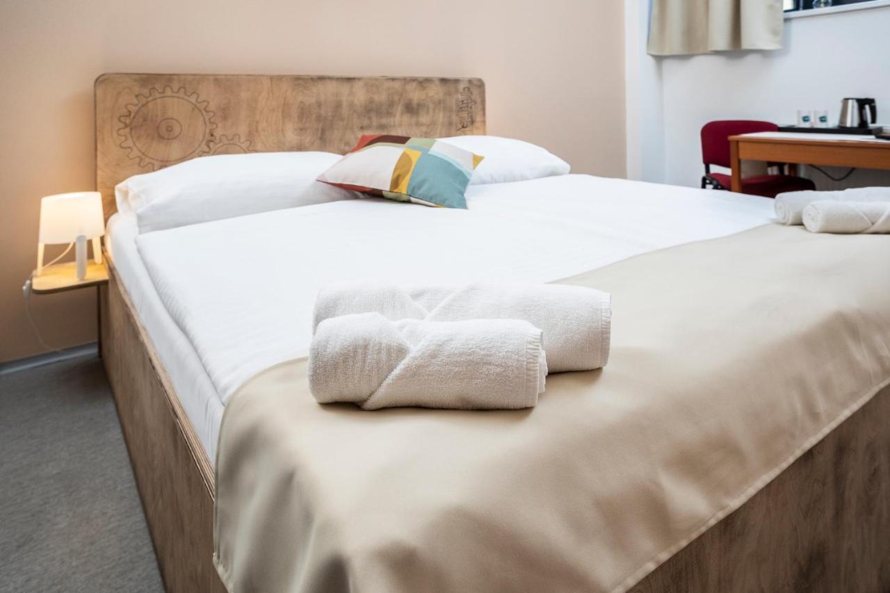 Hotel Vp1 Острава Екстериор снимка